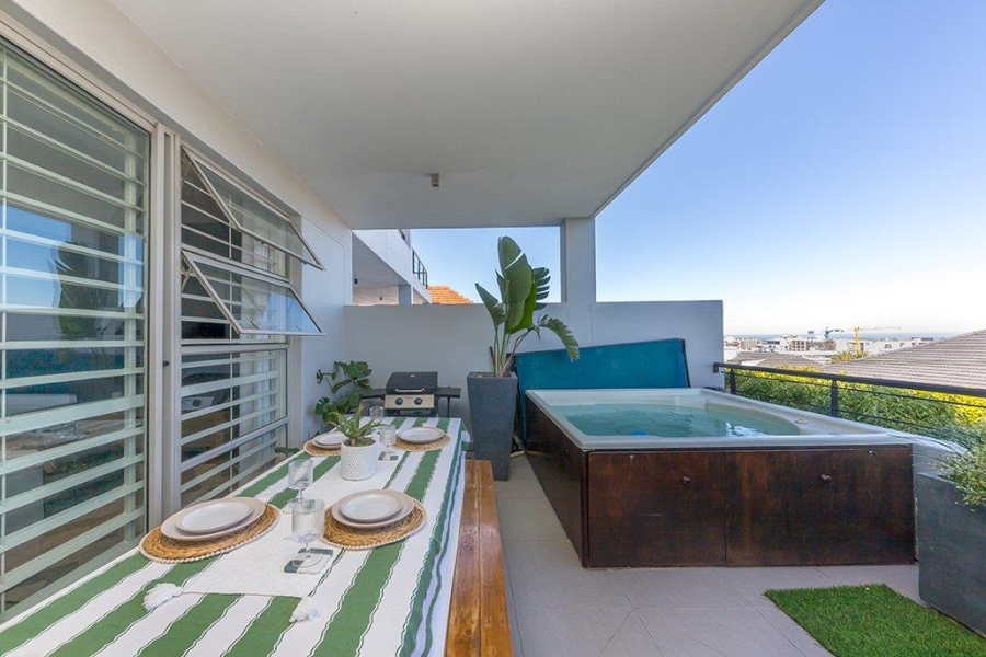 1 Bedroom Property for Sale in Sea Point Western Cape